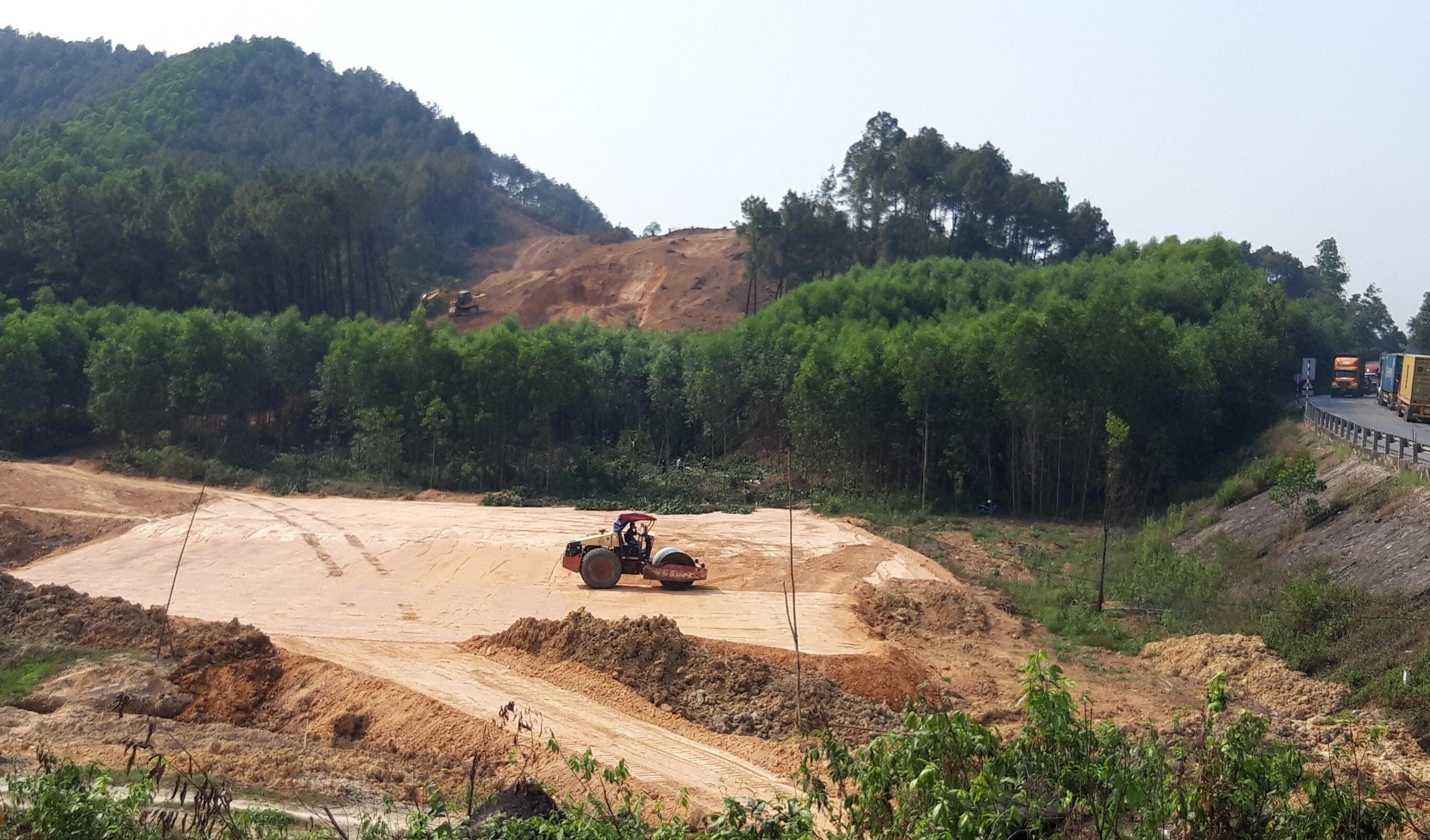 Tập trung xử lý vướng mắc GPMB cao tốc Cam Lộ - La Sơn đoạn qua Hương Trà