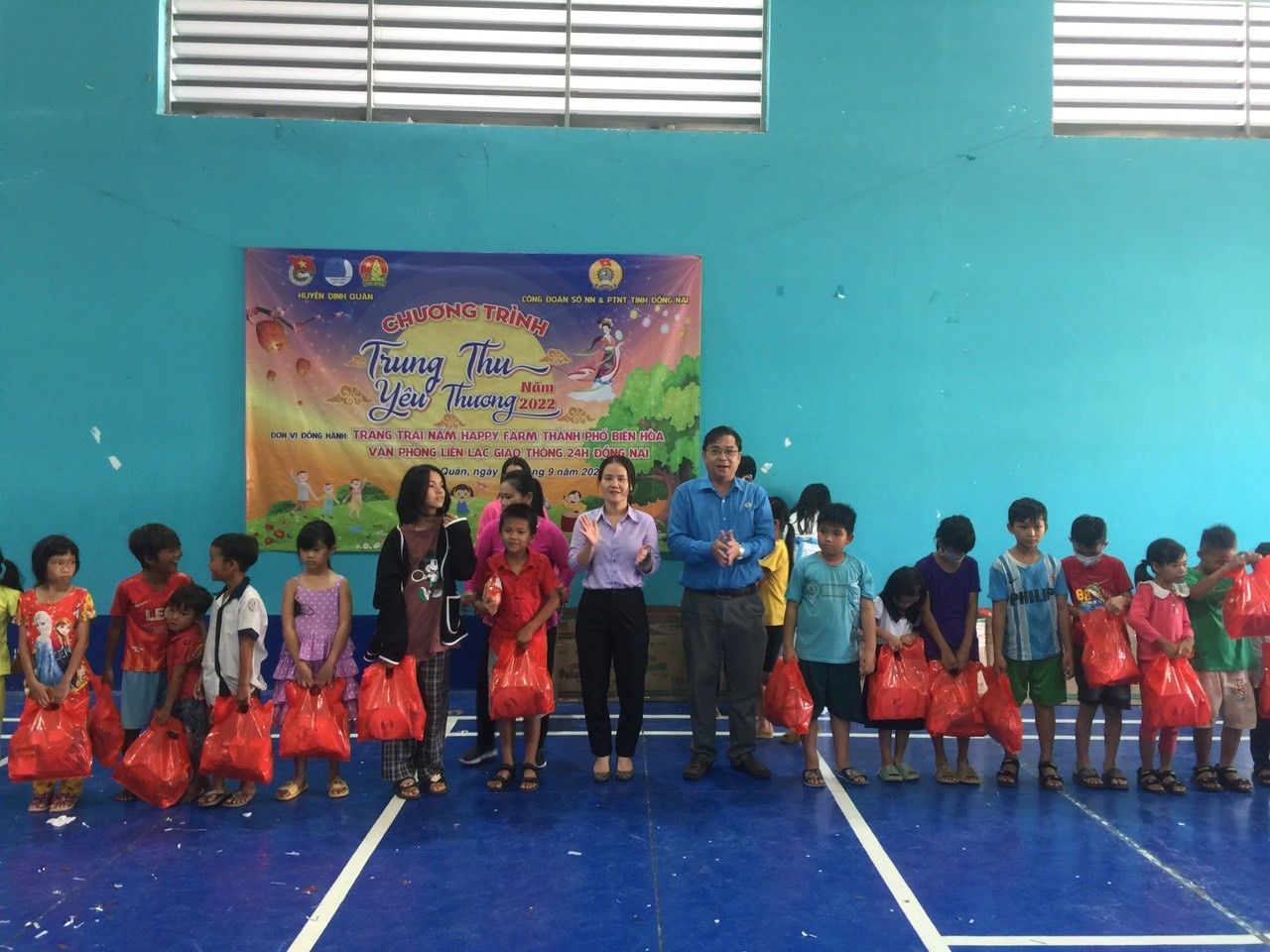Huyện Định Quán: Tổ chức “Trung thu yêu thương” cho các trẻ em mồ côi 