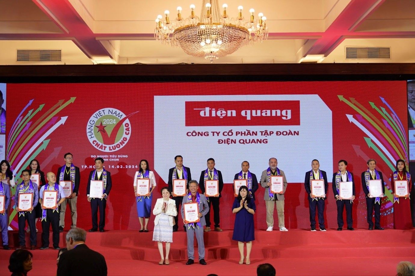 Điện Quang: 28 năm đạt danh hiệu Hàng Việt Nam chất lượng cao